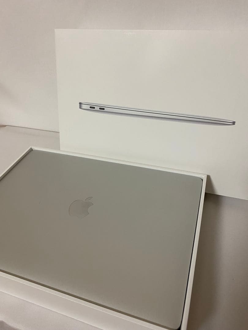 Apple MacBook Air(2020)13インチ シルバー 本体
