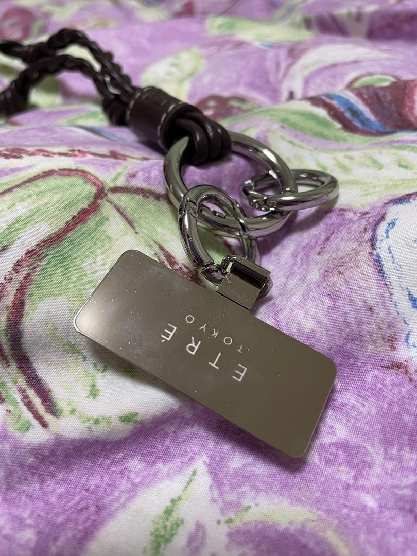 etretokyo レザーコードショートマルチストラップ