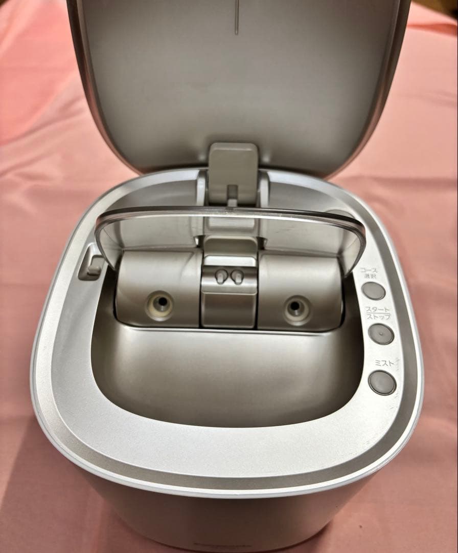 スチーマー ナノケア / 温冷・化粧水ミストタイプ（ゴールド調）