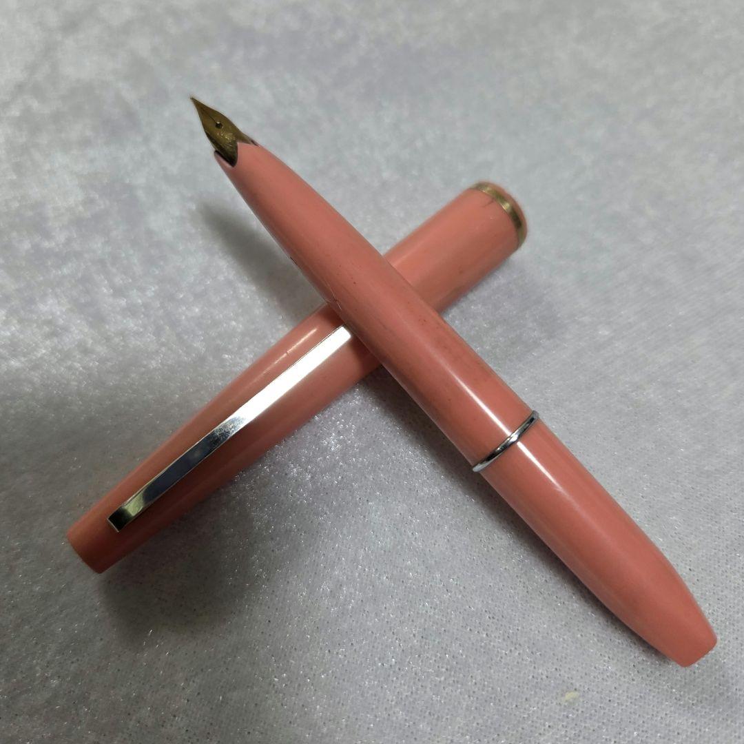 リナ様 リクエスト 万年筆はなし。キーポンのみ！