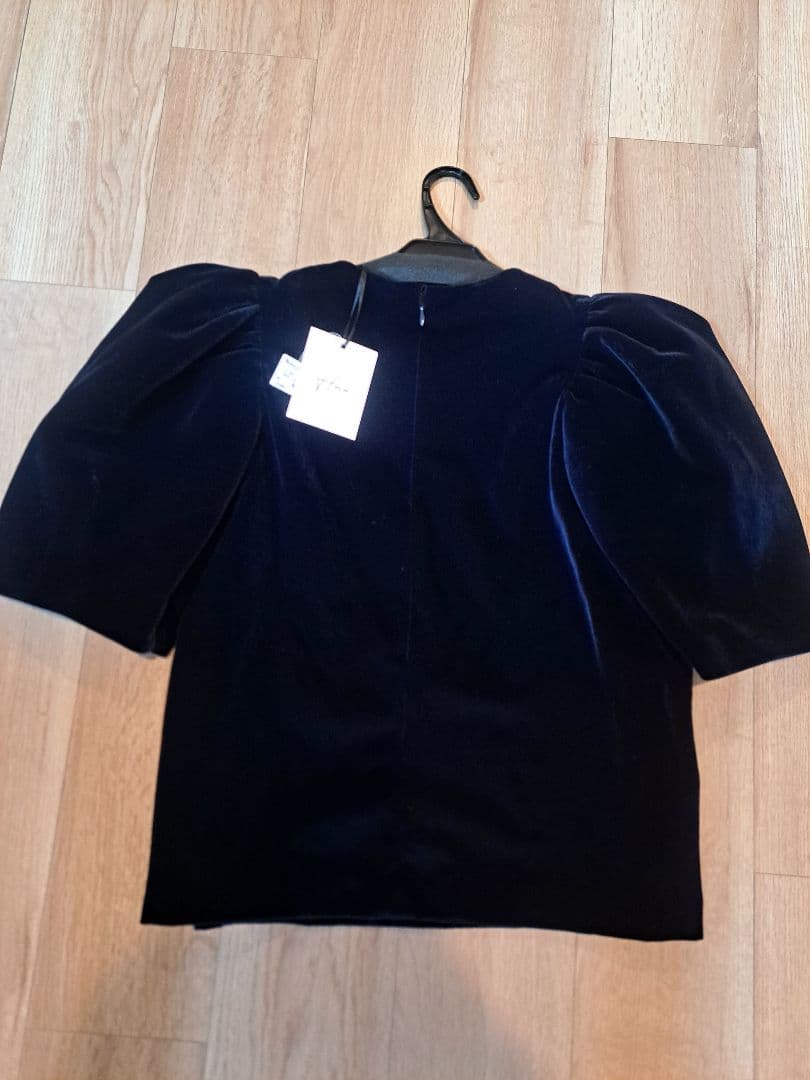 限定値下げ　タグ付きヘイブ　ベロアバブリーブラウス