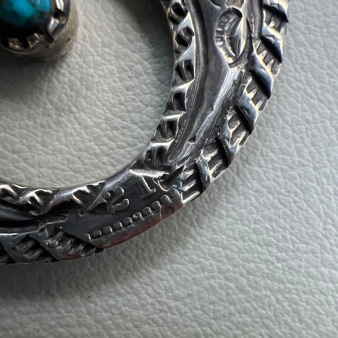 アーニーリスター　ネックレス