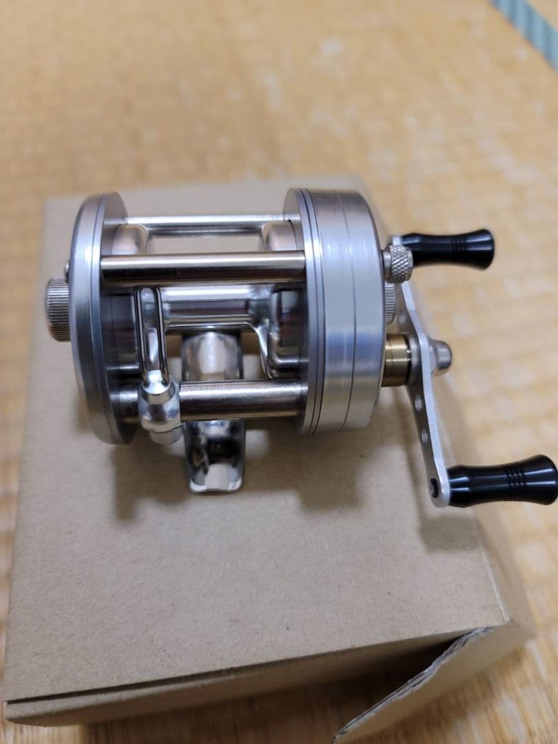 五十鈴工業　Tabby 301 タビー 左巻き