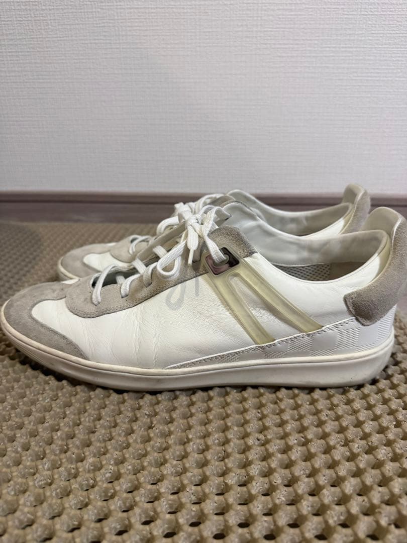 Louis Vuitton スニーカー ホワイト/グレー