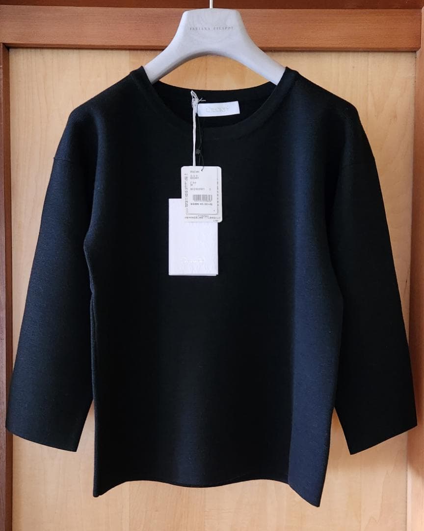 新品タグ付 Cruciani ニット サイズ38