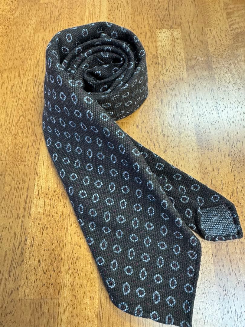 TIE YOUR TIE タイユアタイ　ネクタイ　セッテピエゲ