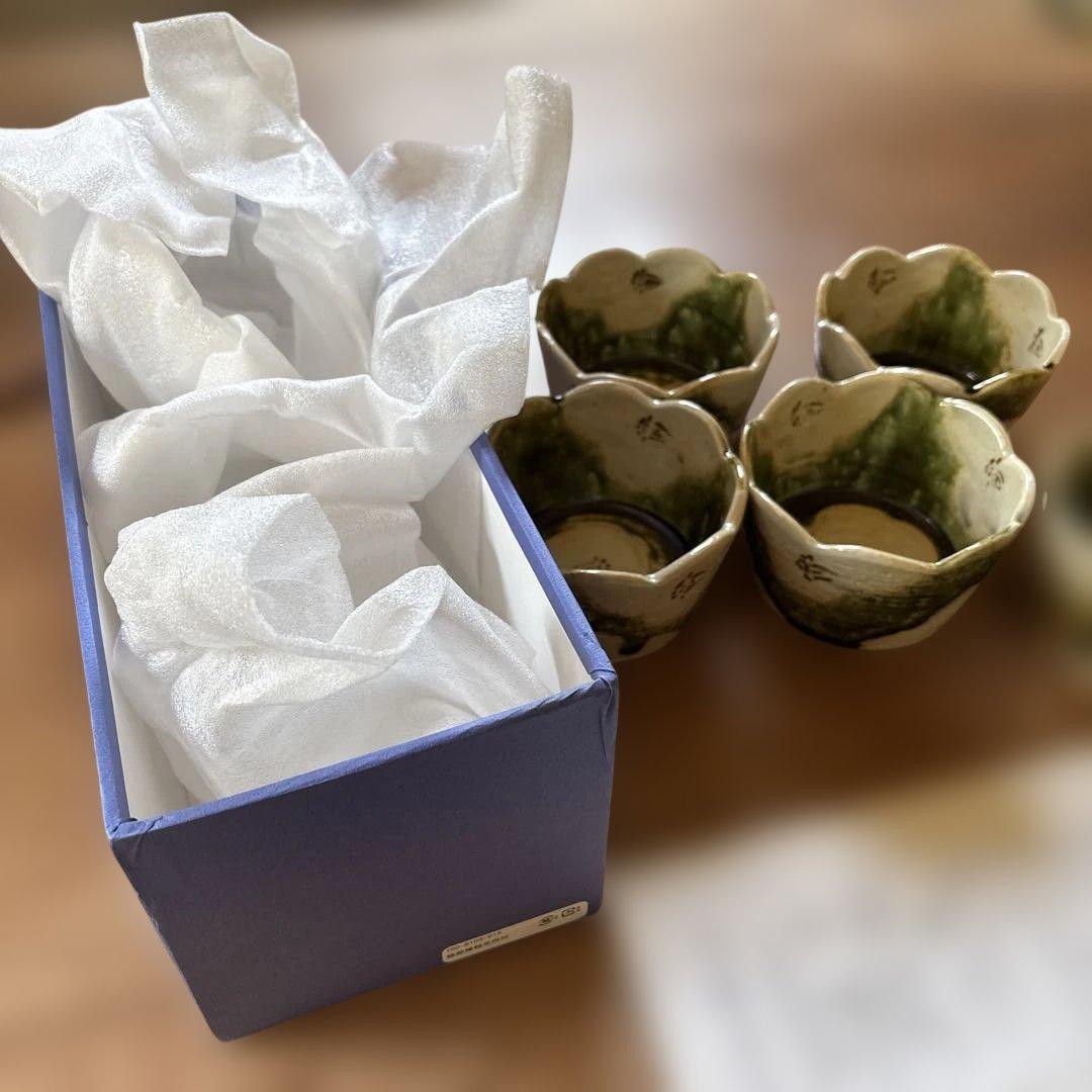 【新品】　織部秀峰窯　中垣連次作　椿輪花向付　5個セット