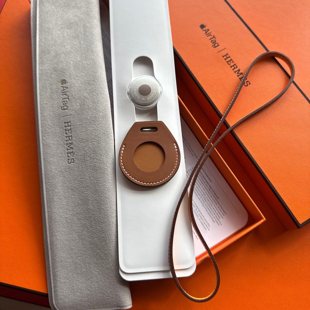 Apple AirTag Hermès レザーキーリング