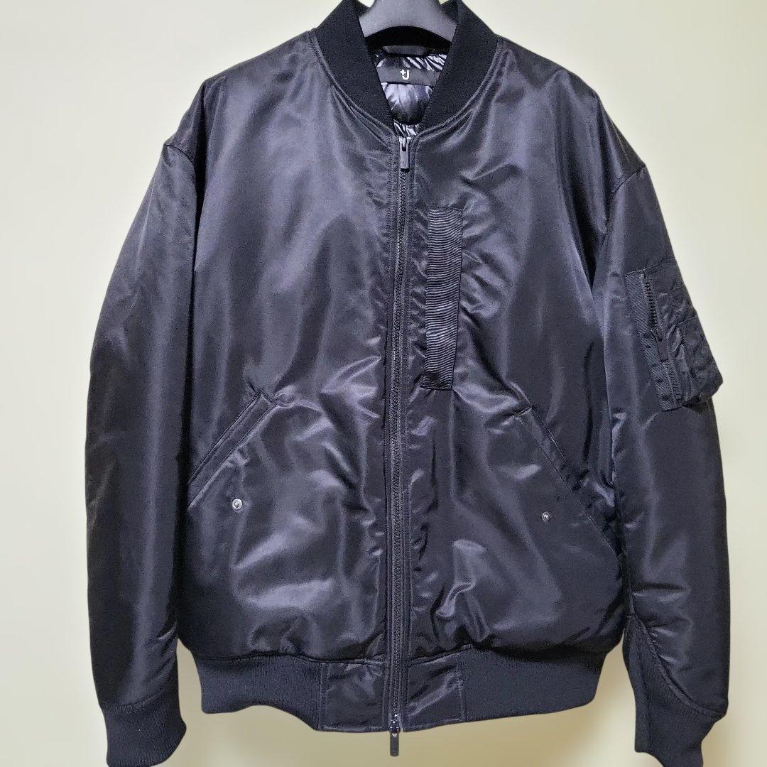 ユニクロ　ハイブリッドダウンオーバーサイズMA-1ジャケット