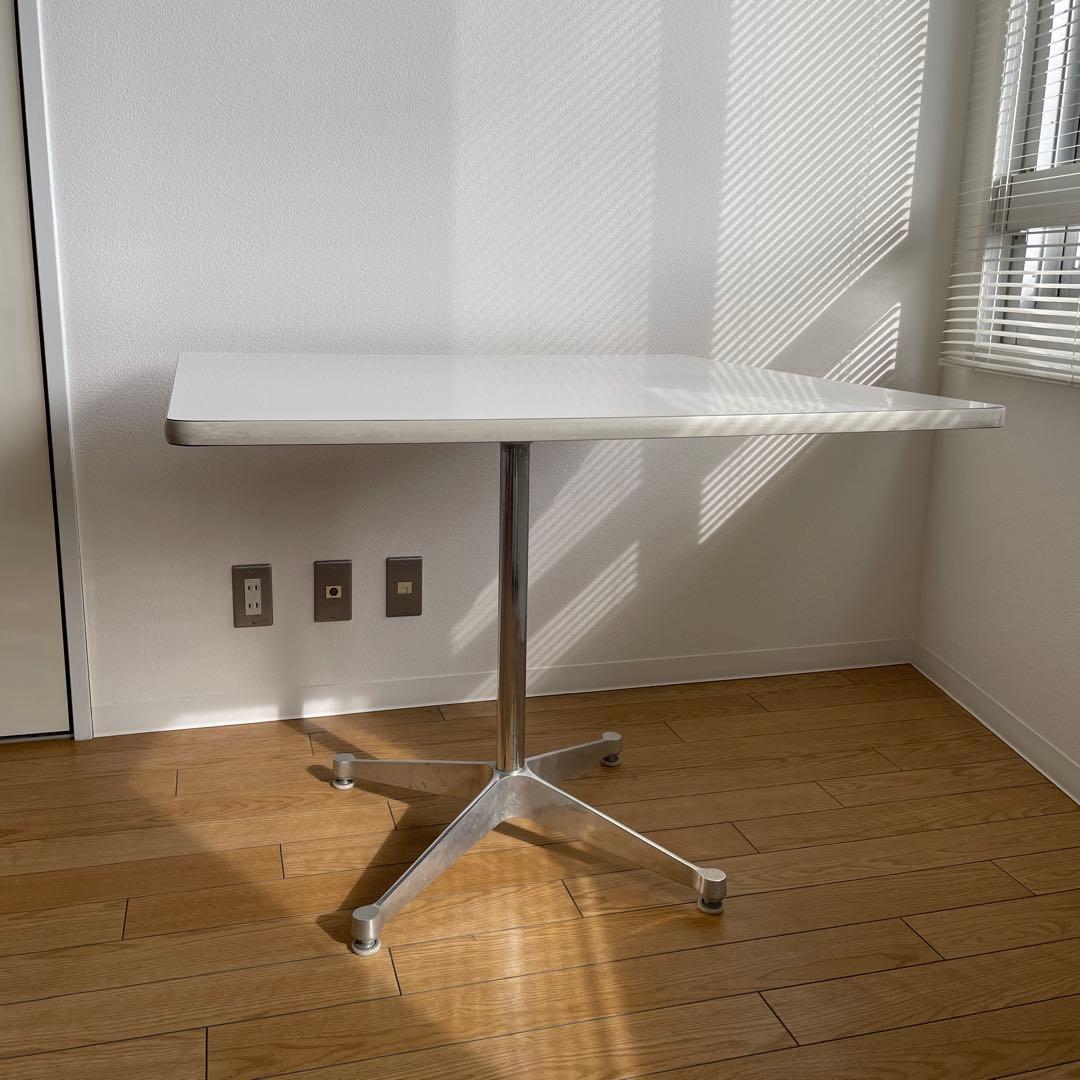 herman miller ダイニングテーブル 正方形 ホワイト