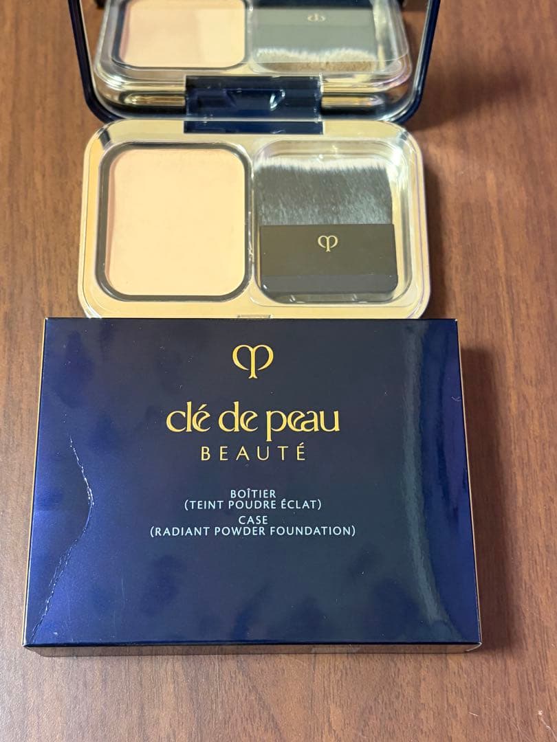 クレドポーボーテ　タンプードルエクラⅡ　パウダーファンデーション