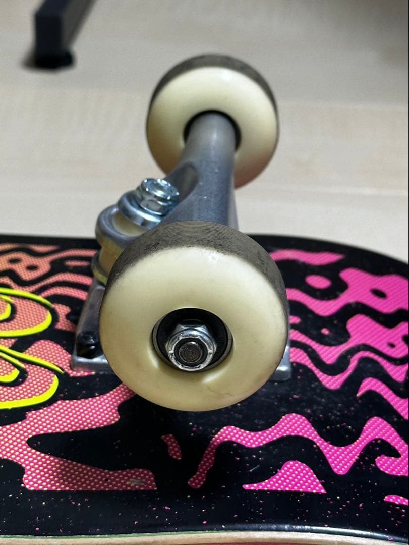 Santa Cruz スケートボード 8.125 x 31.7インチ