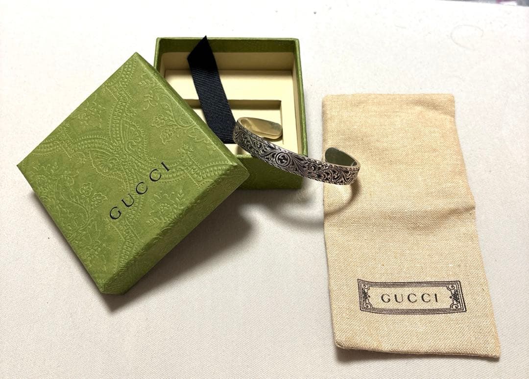 正規　GUCCI タイガーヘッドバングル キャットブレスレット 19