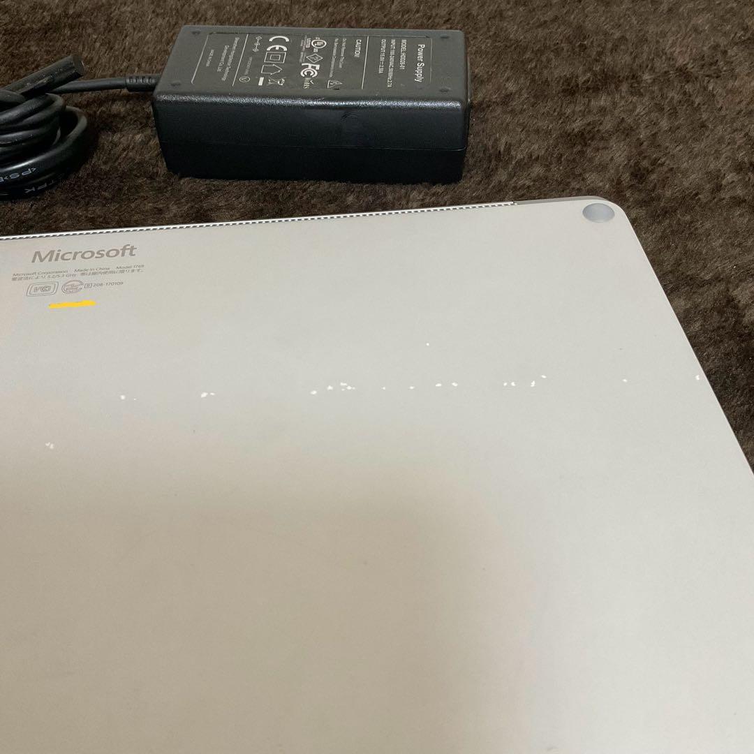 Microsoft Surface Laptop (第1世代)