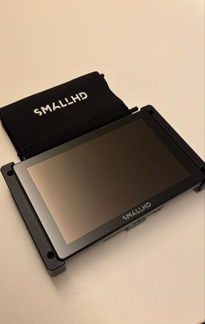 smallHD indie 7 純正モニターフード付き