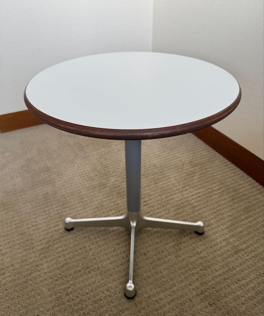 D&DEPARTMENT LAUAN TABLE ROUND・01