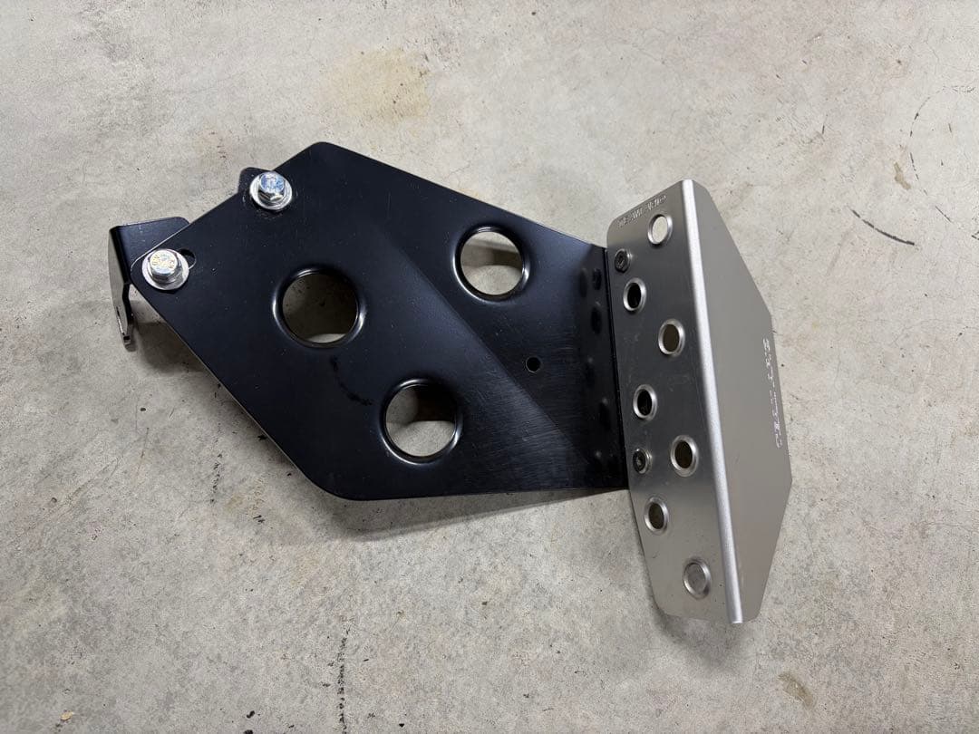 APIO MTドライバーズフットレスト JB64 JB74