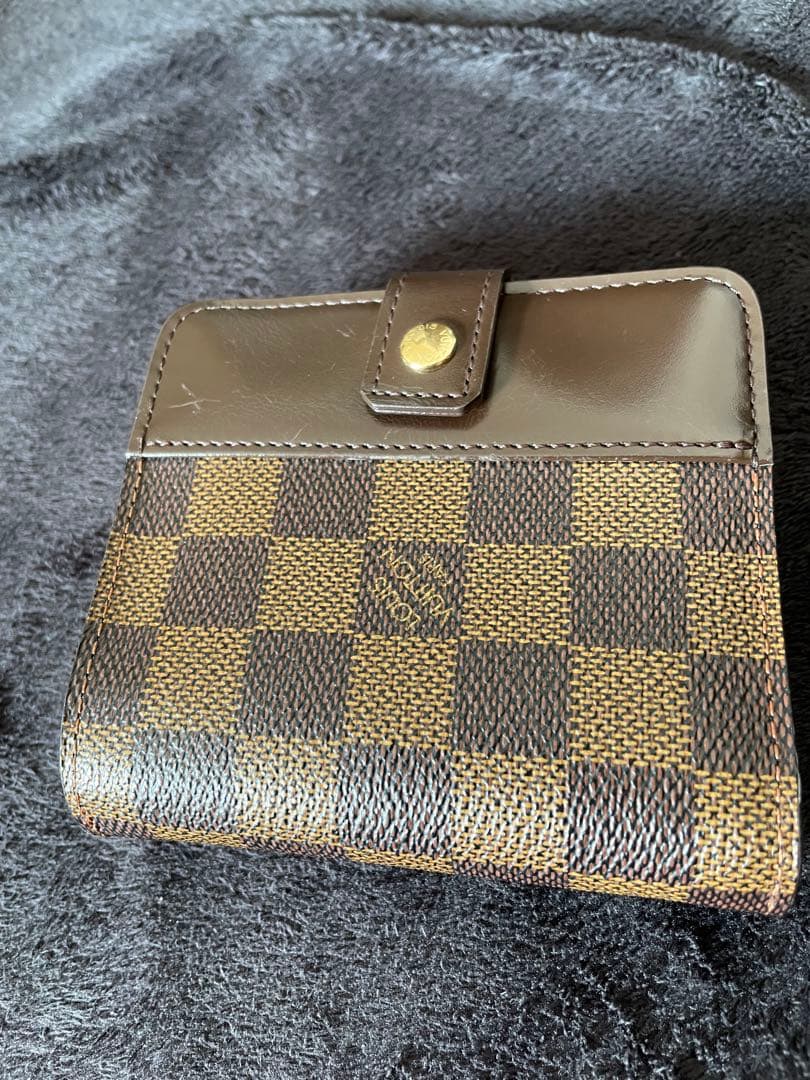 ルイヴィトン ダミエ 財布　LVコンパクトジップ　折りたたみ