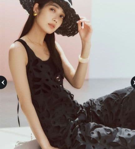 マイストラーダ 新品未使用 エンブロイダリーロンパース 黒