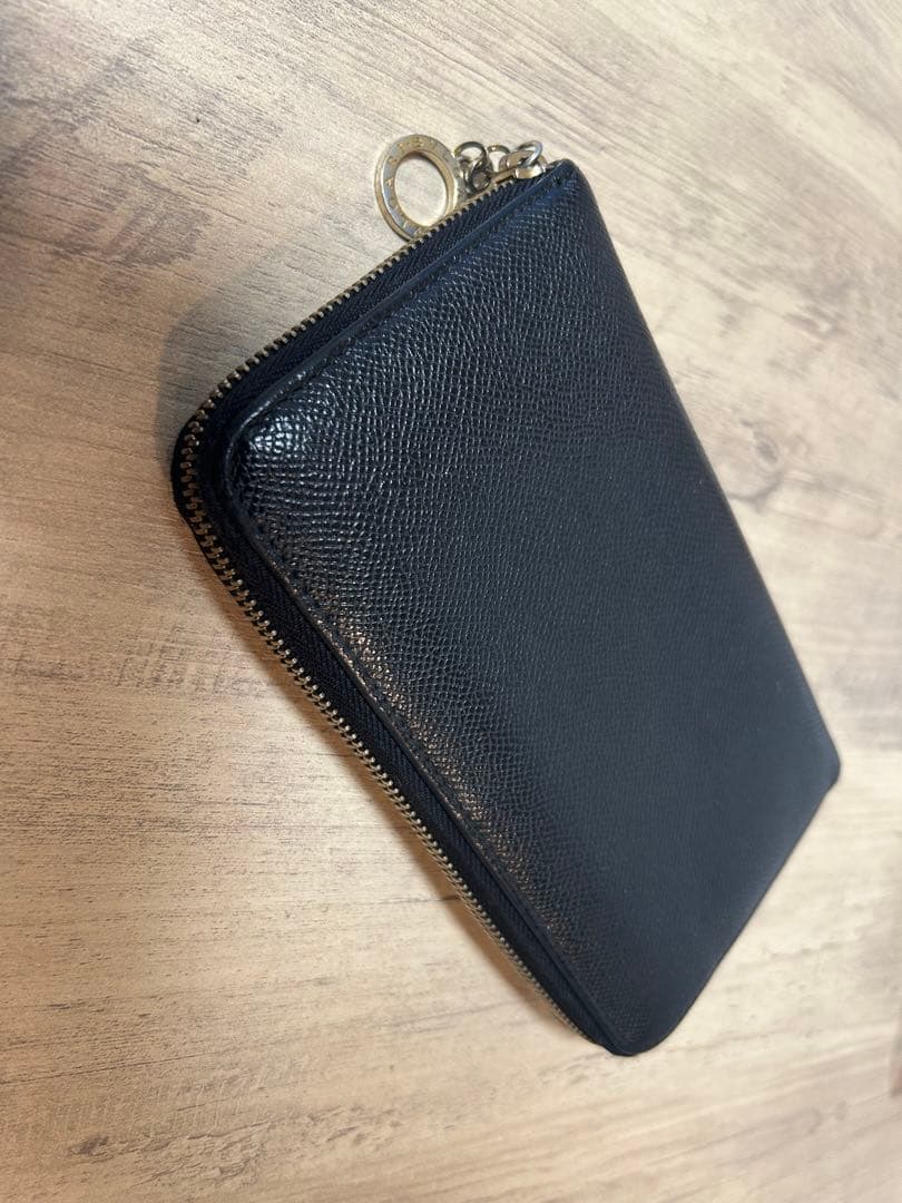 ブルガリ　黒 レザー 財布