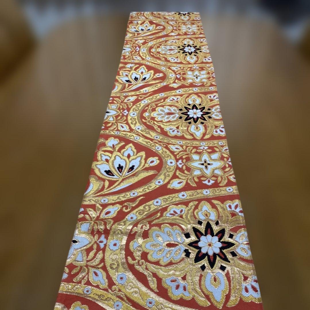 table runner 「金彩花華紋紋」帯リメイク　 アンティーク　正絹