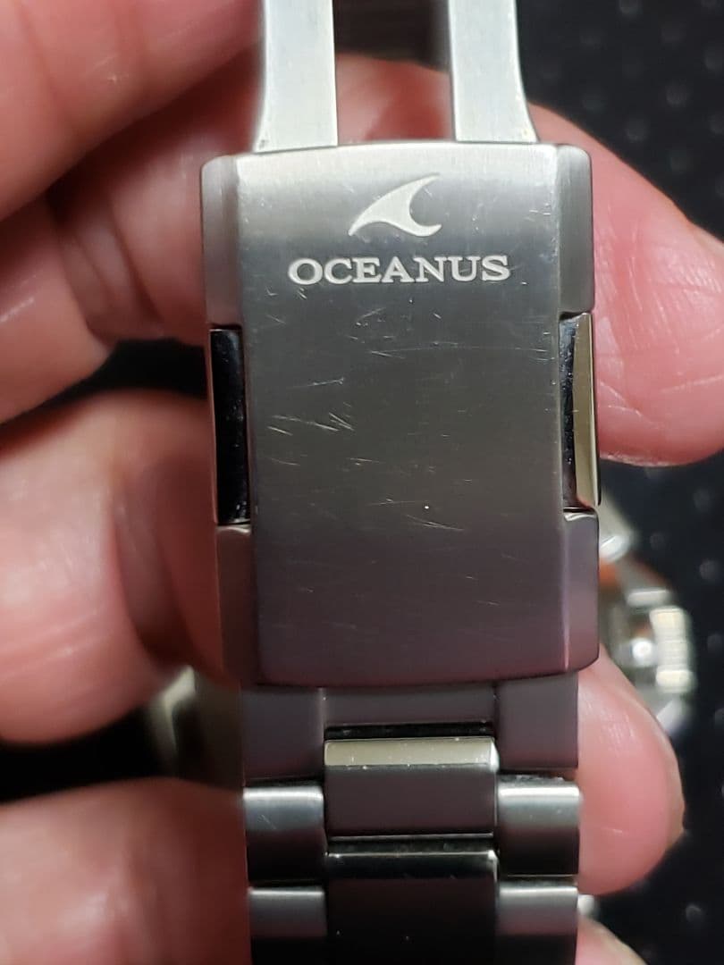 ソーラー、電波腕時計 CASIO OCEANUS クォーツ