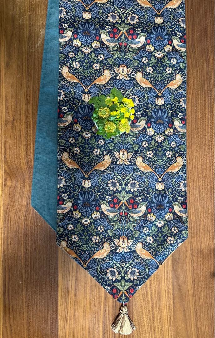 いいね無し購入タッセル付　モリス　テーブルランナー　市販30×2m¥2.6万円