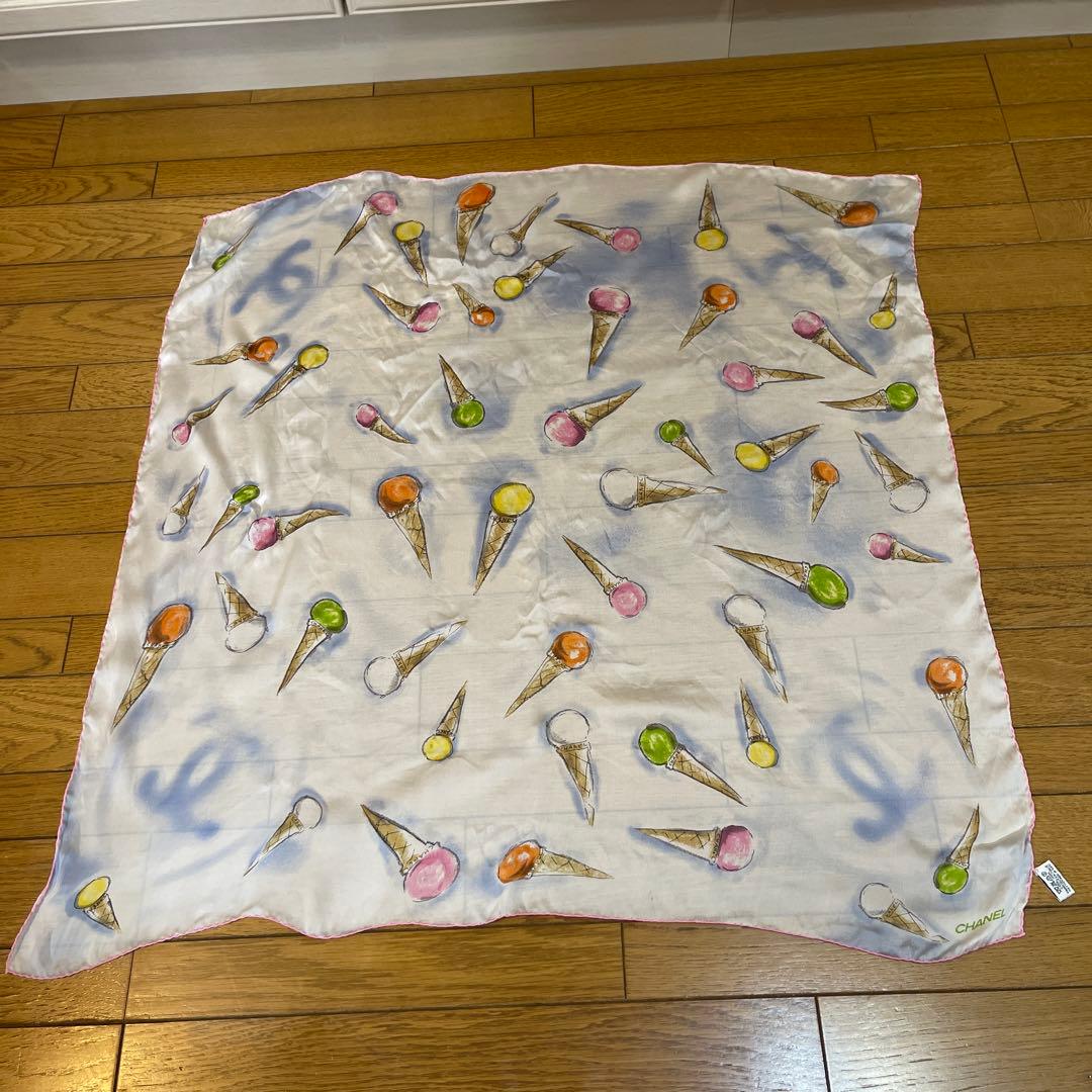 CHANEL スカーフ　85センチ シルクシフォン