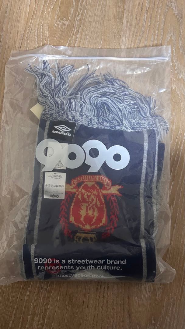 9090 ネイビー マフラー Umbroロゴ ネット完売品