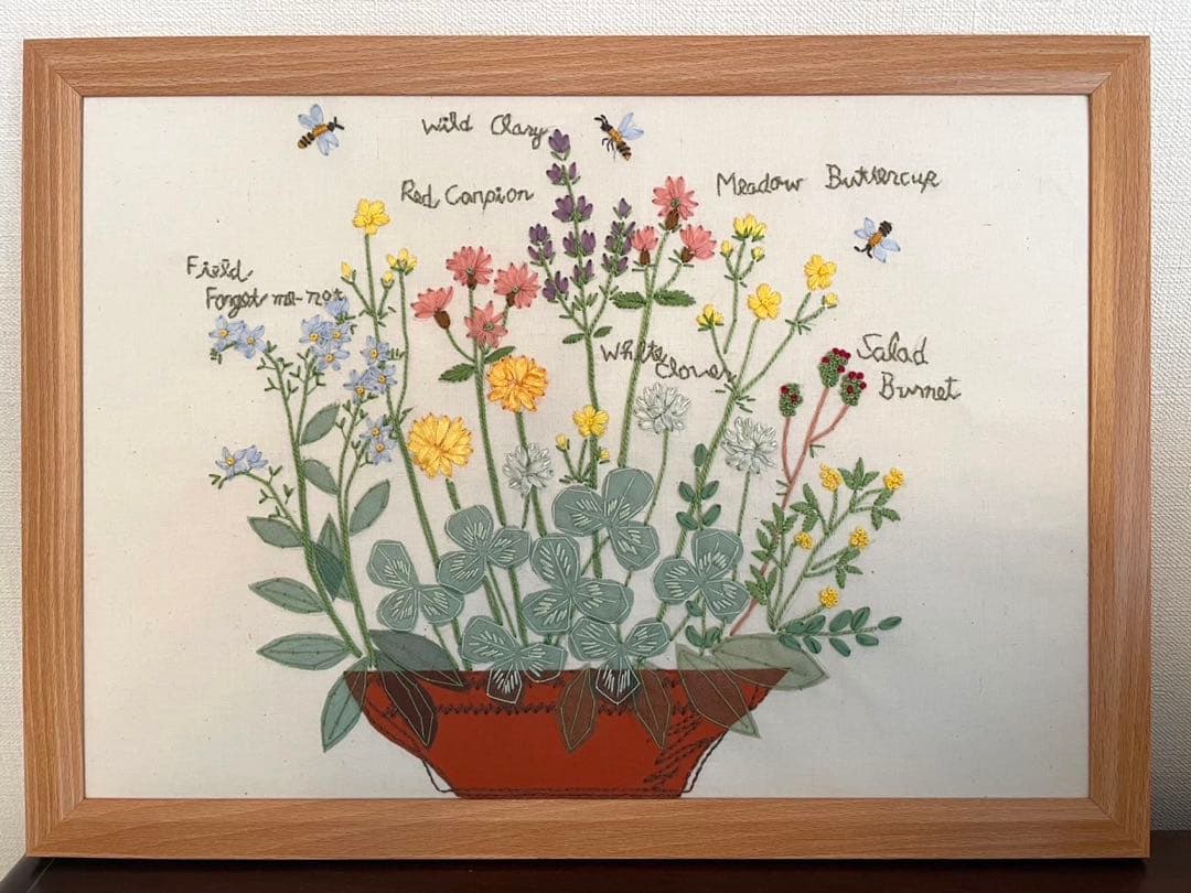 青木和子　刺繍　完成品　「種を蒔いて、芽が出て、花が咲くまで」