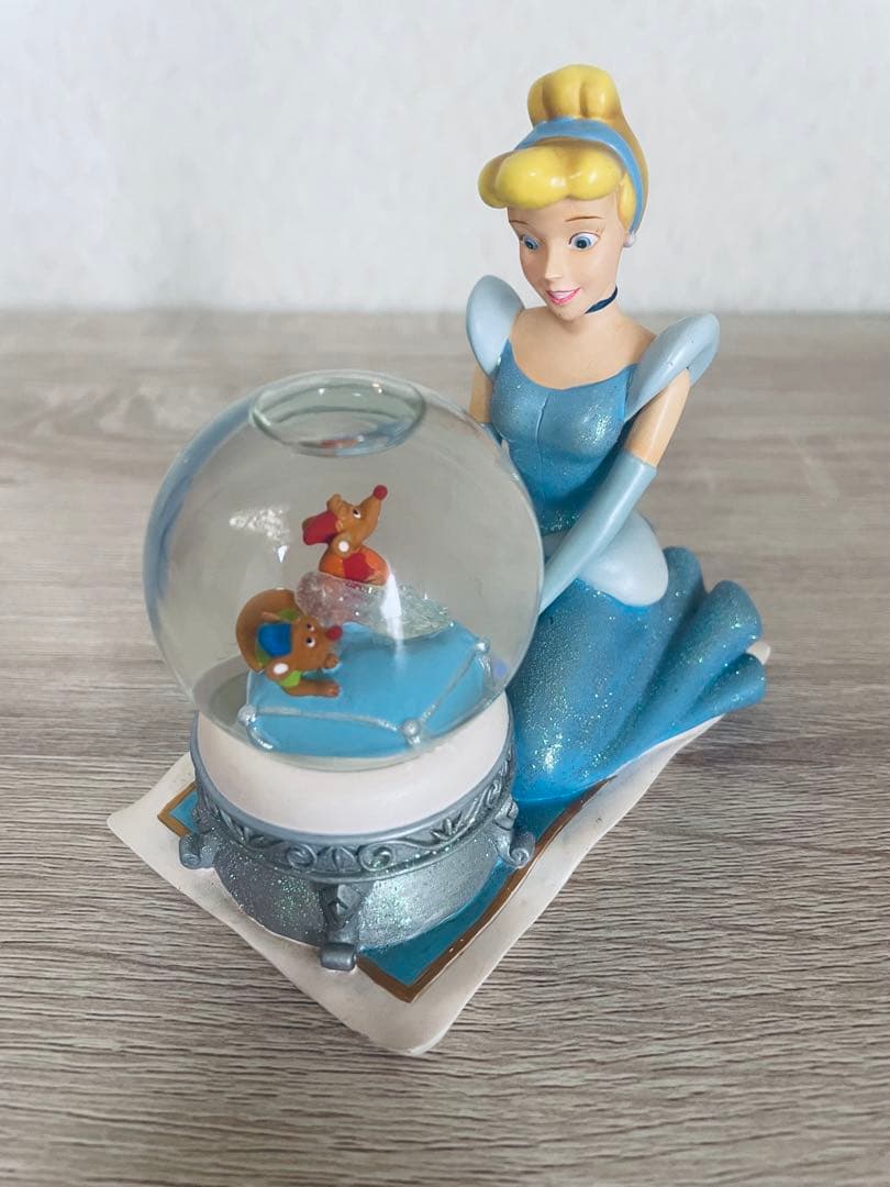 Disney シンデレラ　スノードーム