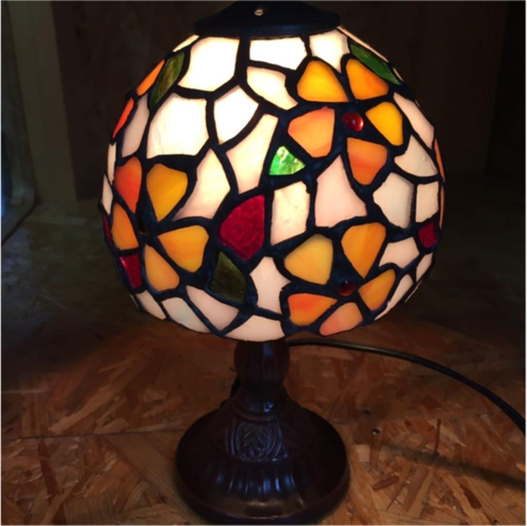 ステンドグラスランプ　ライト