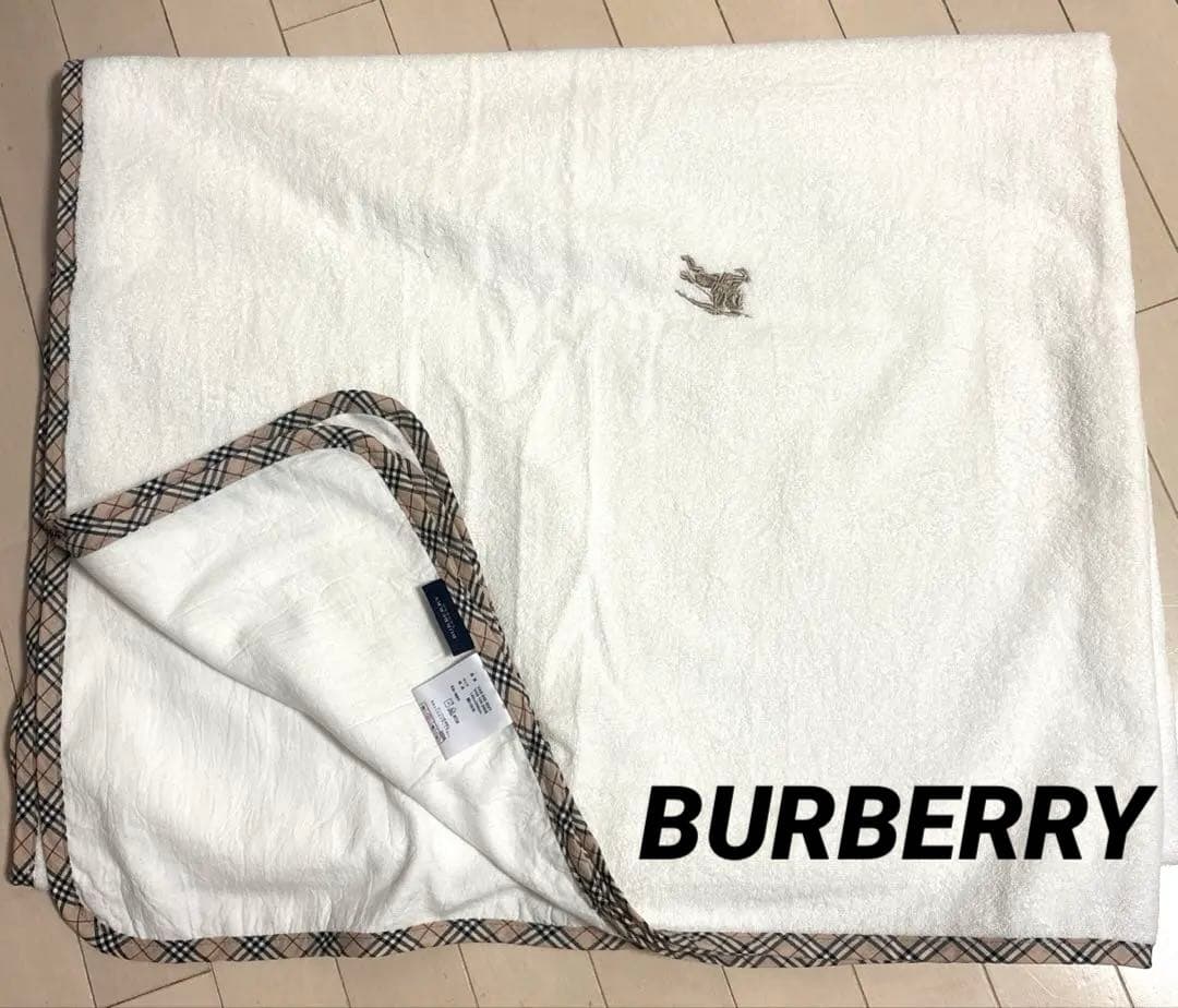 BURBERRY 大判タオルブランケット　シーツ