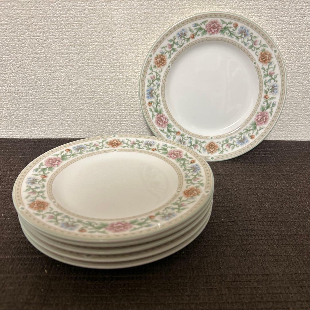 ウェッジウッド　ブロケード　デザートプレート　15.5cm