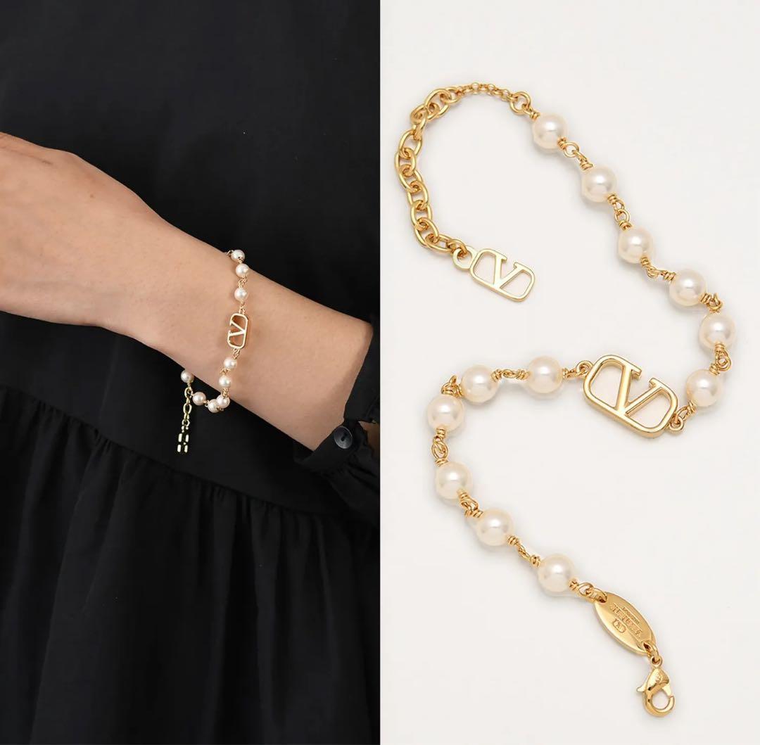 VALENTINO パールブレスレット