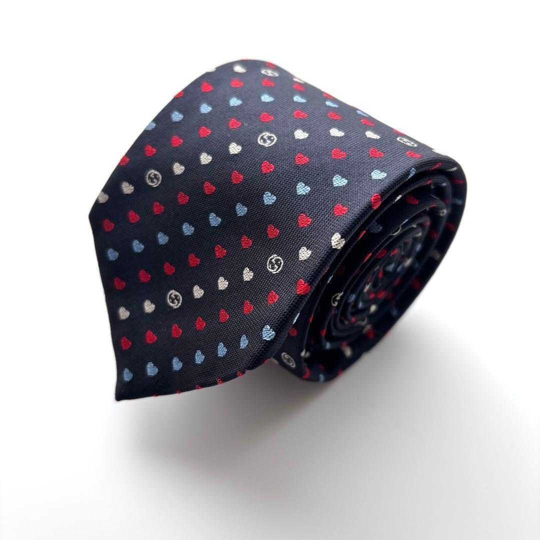 ꧁極美品꧂ グッチ ネクタイ ナロータイ GG柄 ハート 現行 ハチ ネイビー