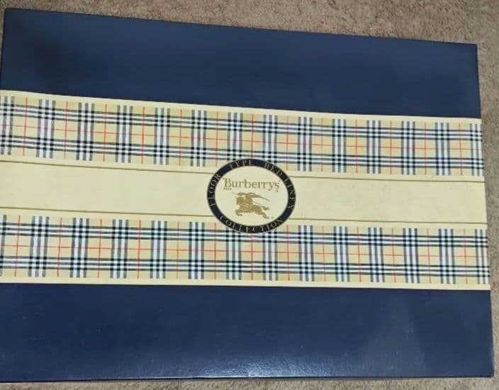 Burberry ウールブランケット 65×120cm ひざ掛け 未使用品