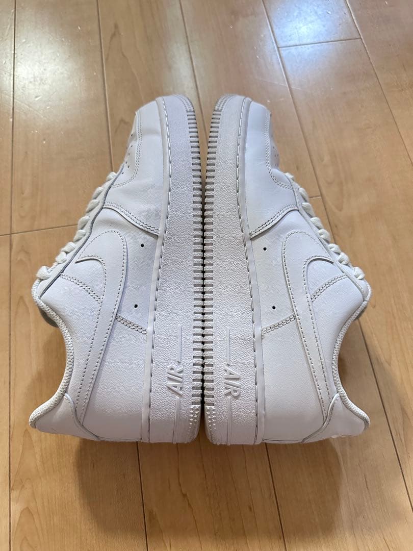 美品★ ナイキ エア フォース 1 07 NIKE AIR FORCE 1 07