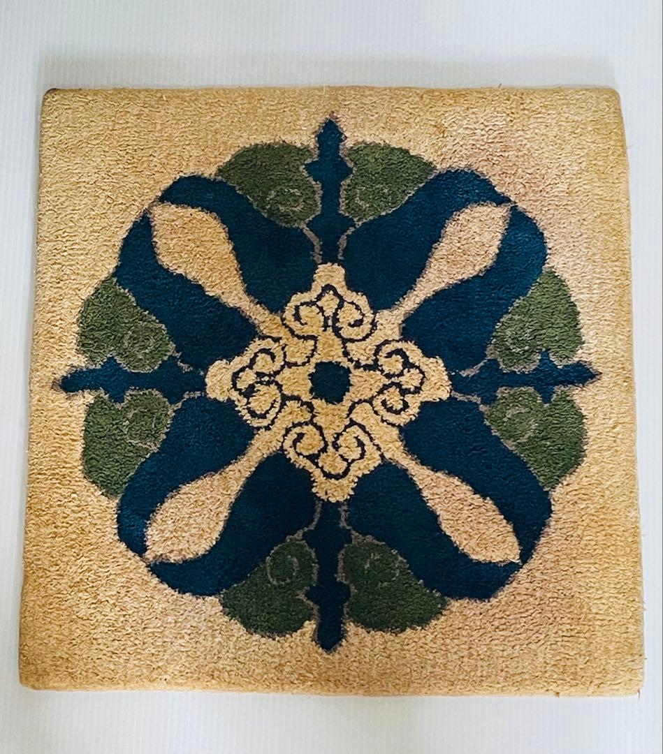 新鍋島段通　座布団　綿100%