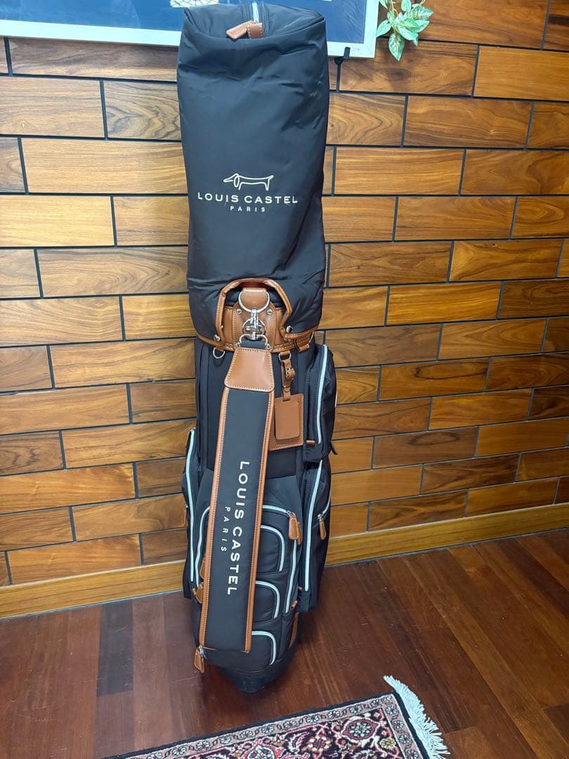 「LOUIS CASTEL」は韓国のNo1ゴルフウェアブランドです
