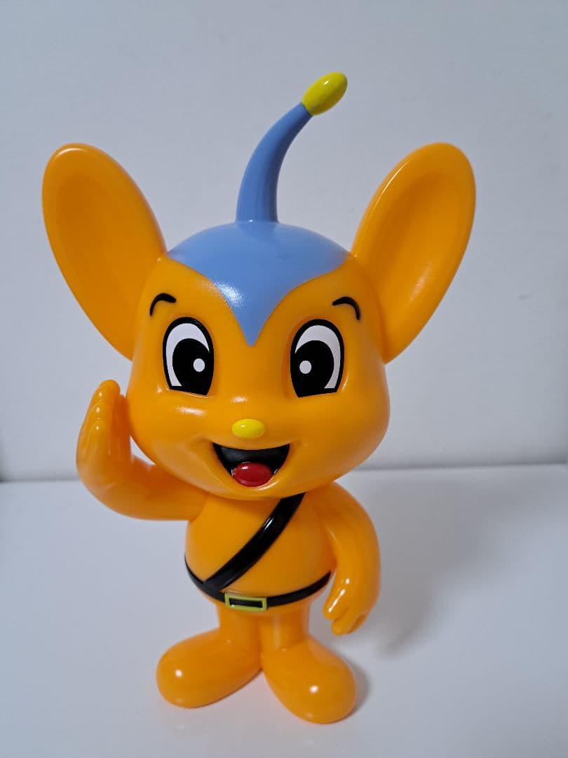 ピーポくん　置物　高さ約24㎝