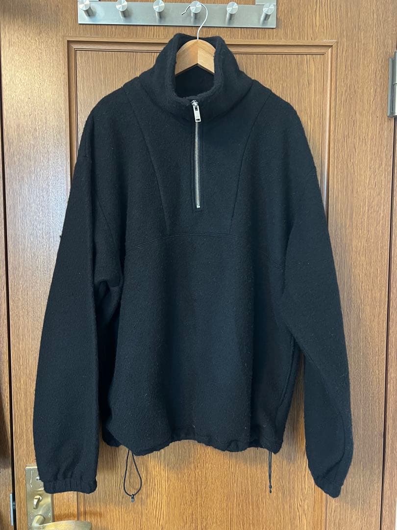 yoke ハーフジップ
