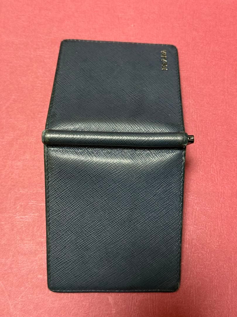 PRADA マネークリップ付き2つ折り財布 サフィアーノレザー