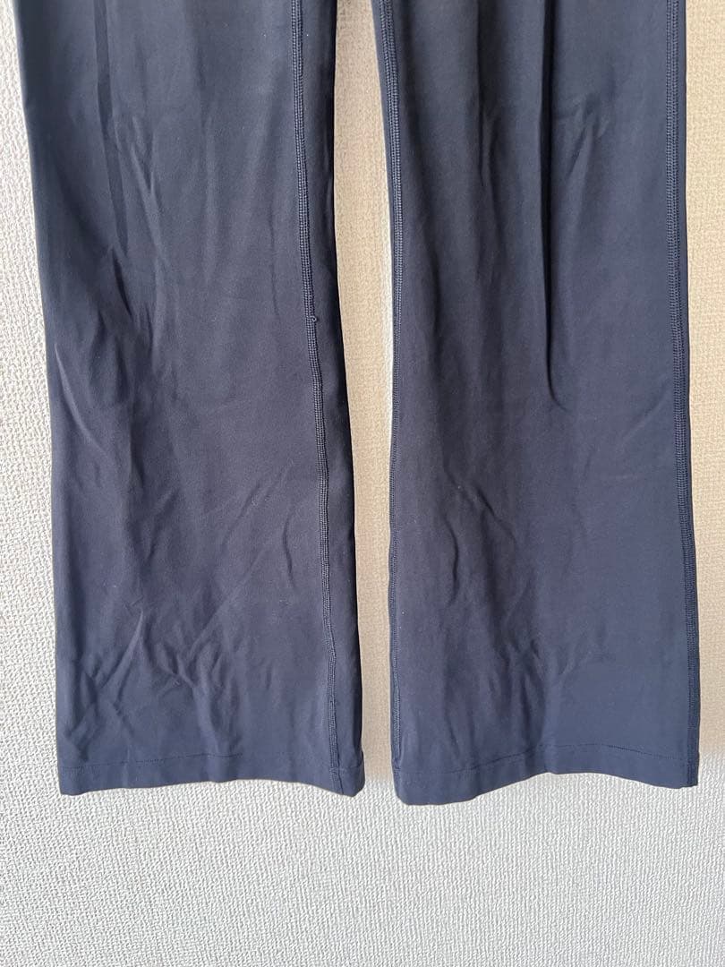 国内正規品Lululemon Sサイズ フレアヨガパンツ