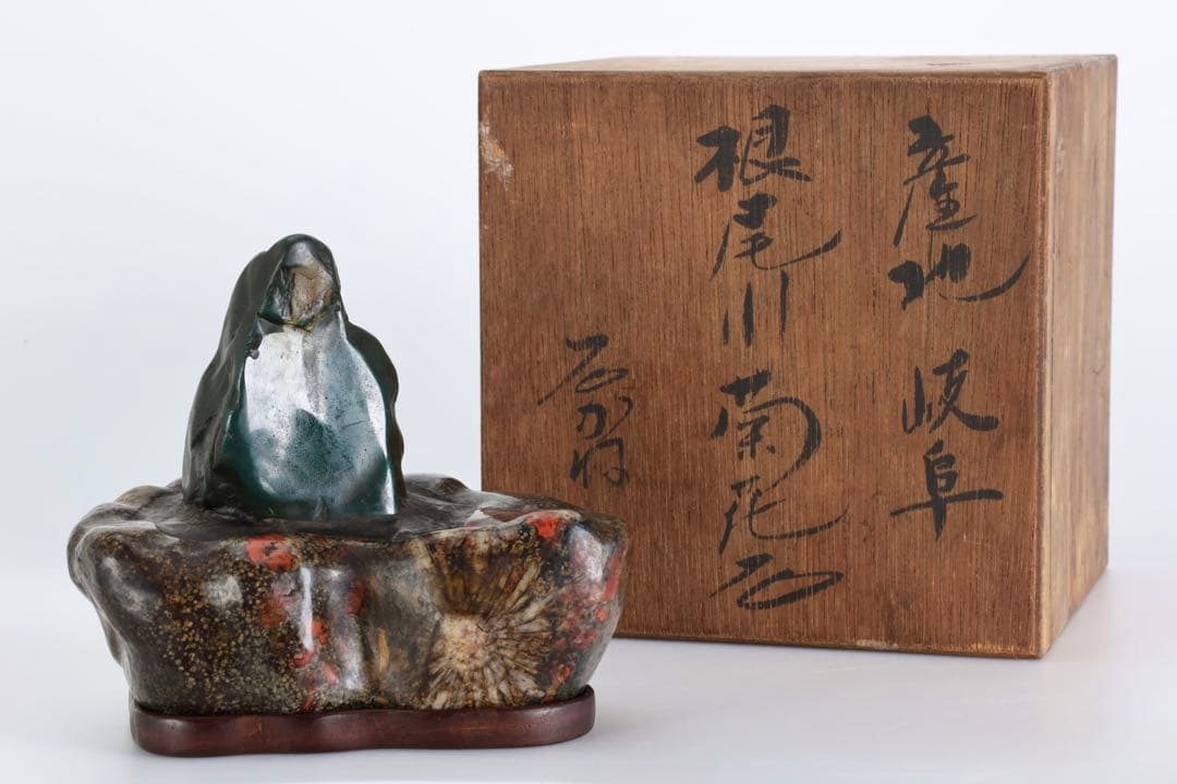 米*郎様 岐阜県 根尾川 菊花石 景石 寄石作品 観音　台座 共箱付 1.8kg