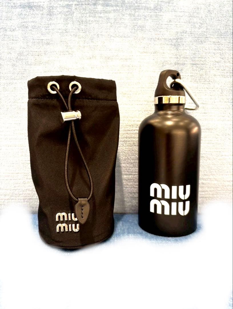 miumiu ノベルティタンブラー　カバー付き