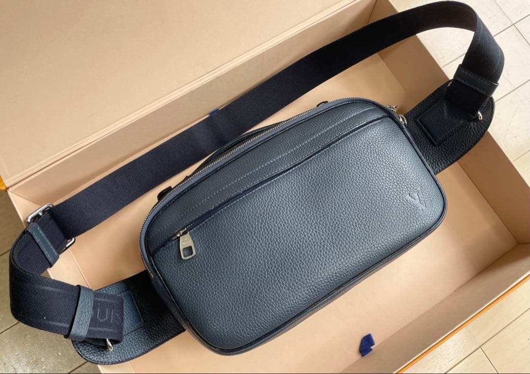 Louis Vuitton バムバッグ トリヨンレザー 美品