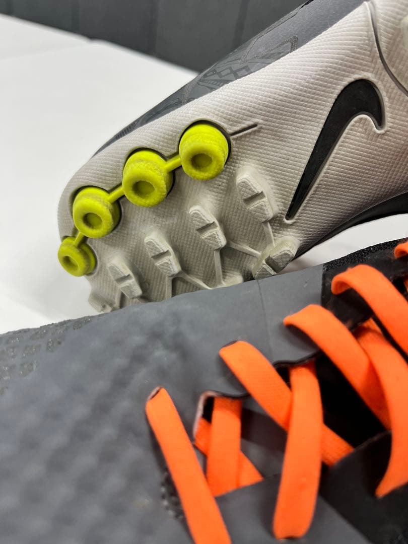 激レア！サッカー フットサル NIKE シューズ ボンバフィナーレⅡ