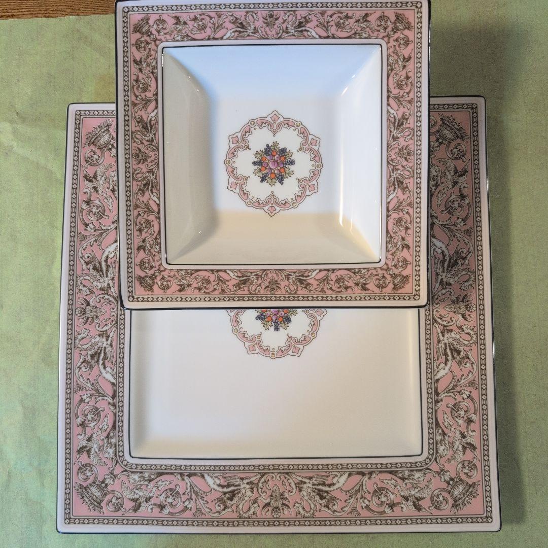 ウェッジウッド　フロレンティーン　ピンク　スクエア・ボールプレート　2点セット