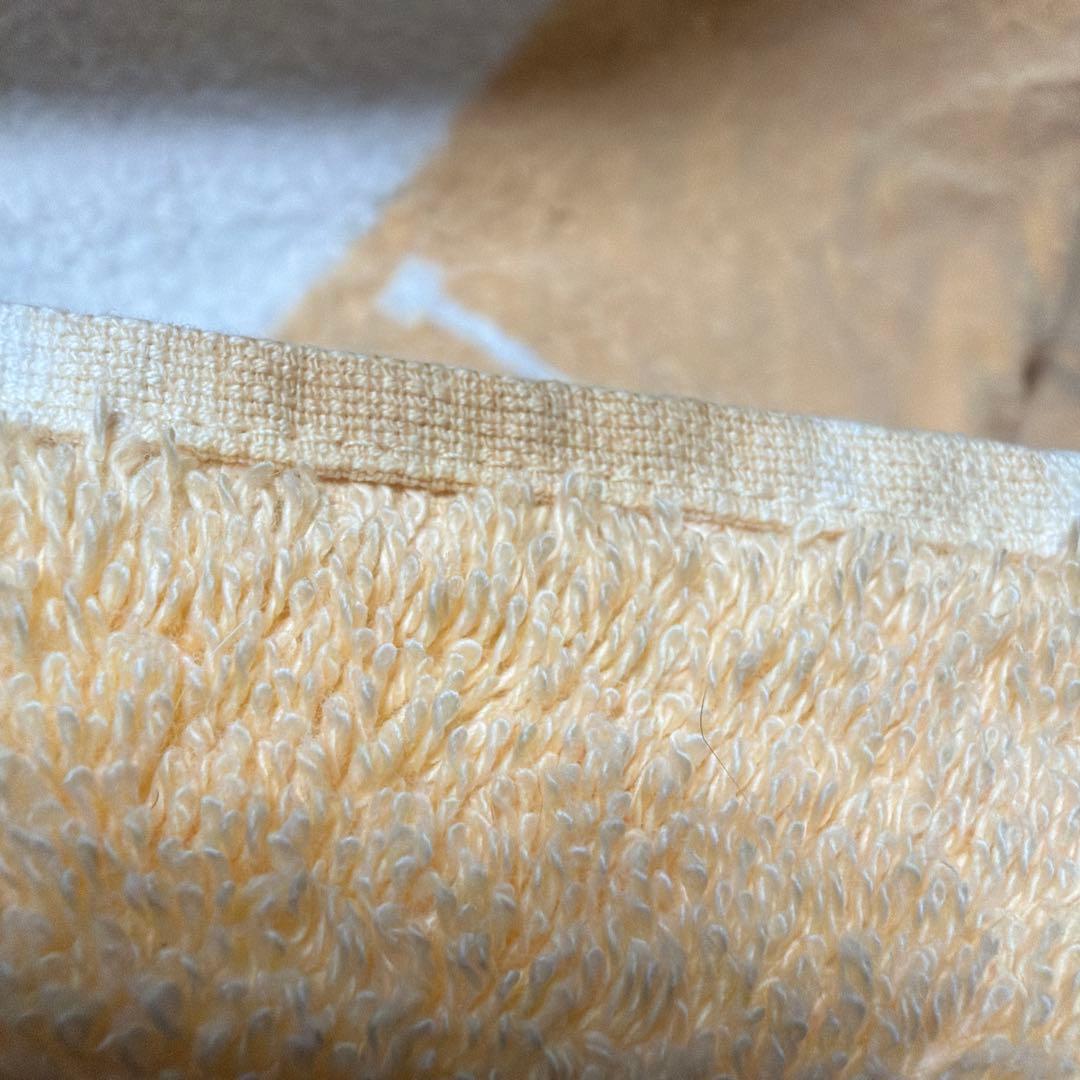 今がお得　エルメス　オレンジとクリーム色のバスタオル